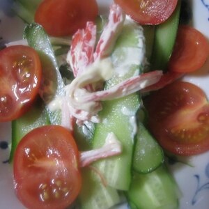 食卓を華やかに♪　「カニときゅうりのマヨ和え」